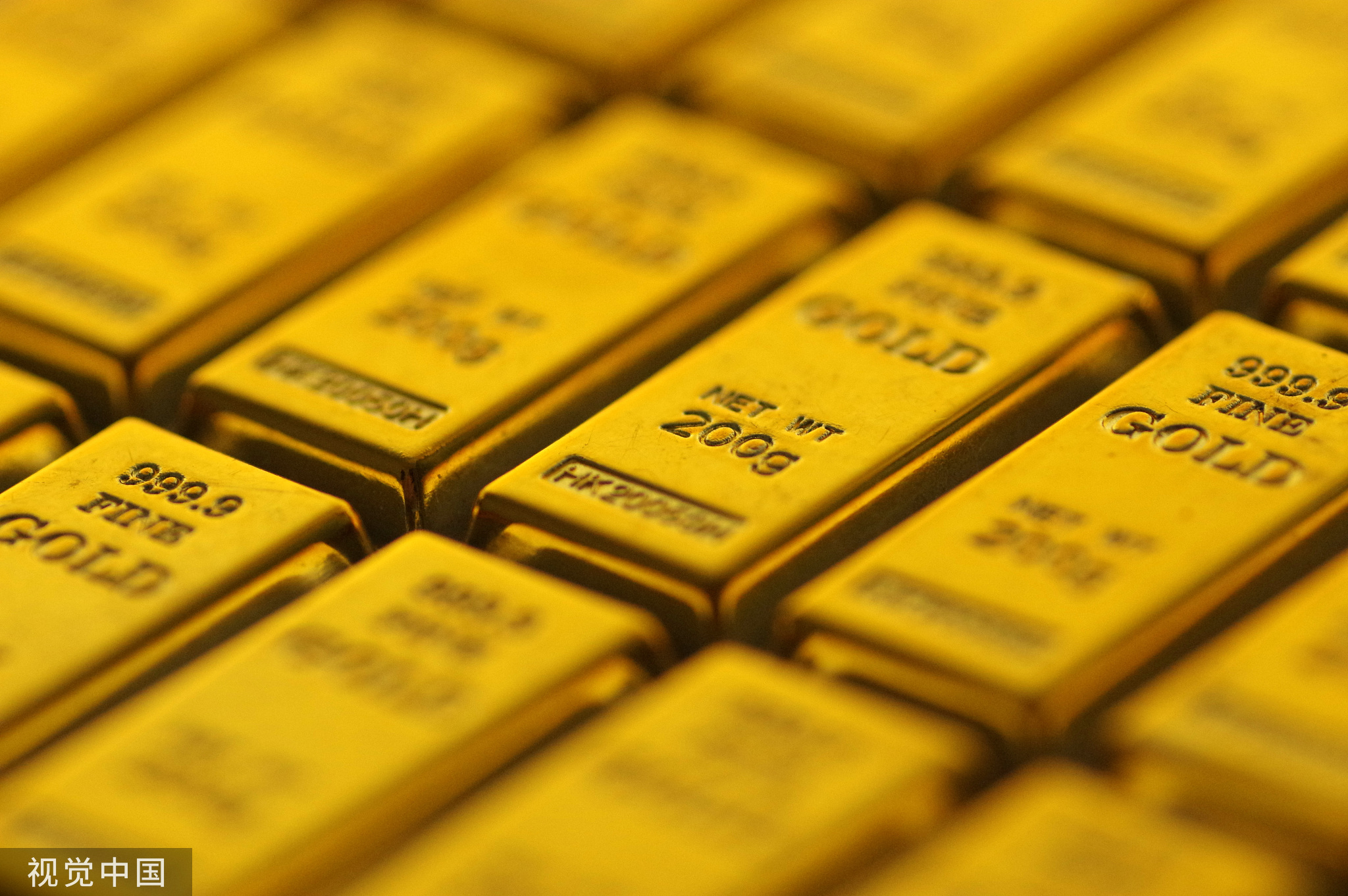 全球最大露天矿井：堪比4个摩纳哥，黄金产量超189国黄金储备 - 知乎